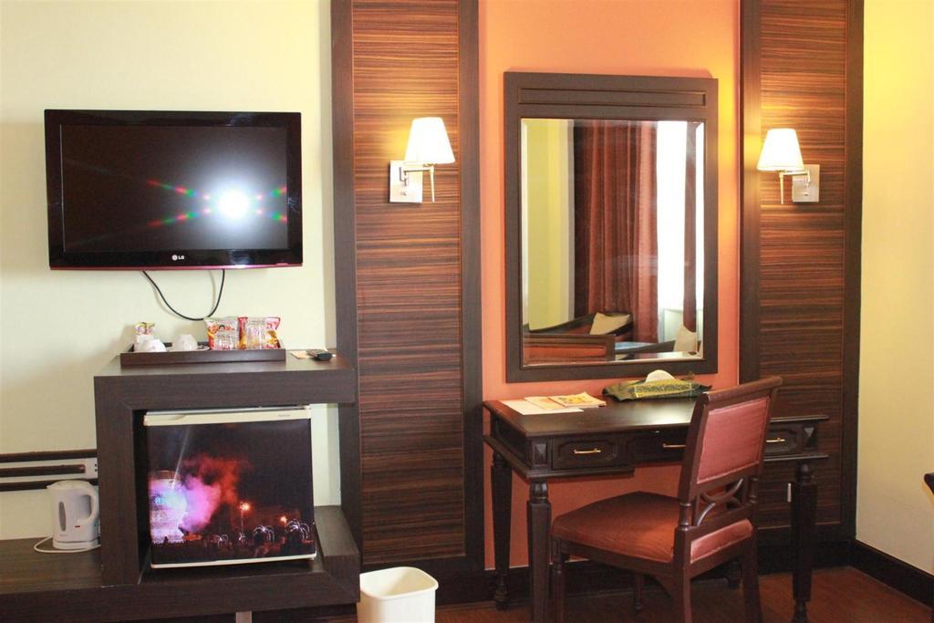 Charoen Thani Hotel, Khon Kaen Bagian luar foto