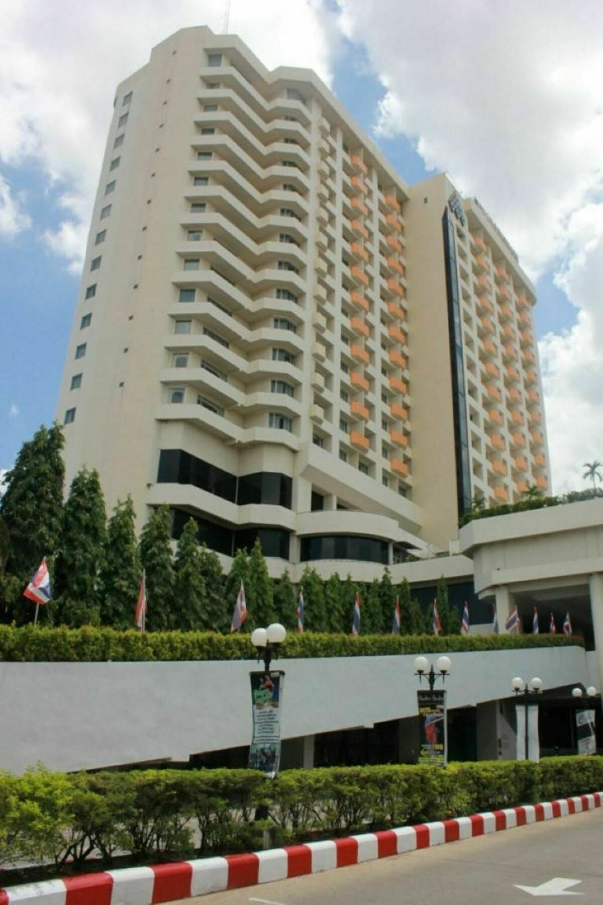 Charoen Thani Hotel, Khon Kaen Bagian luar foto